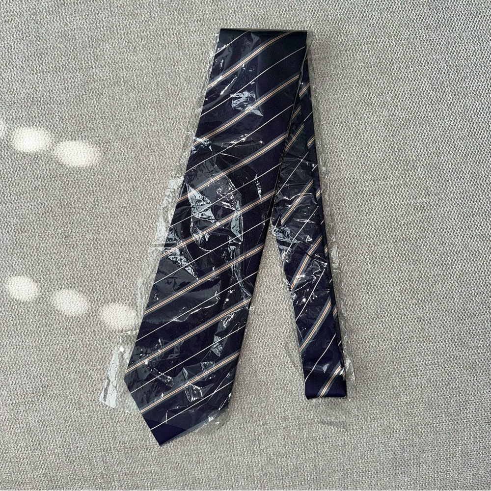 Hugo Boss 100% Silk Striped Tie